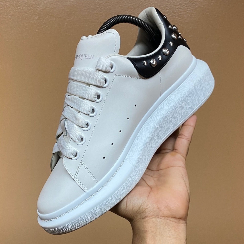 Alexander McQueen Oversized Sneakers “White Studd” EU 40 Women’s Size 10 - Picture 9 of 17
